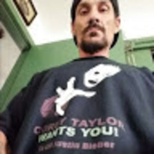 Meet your Posher, Dennis